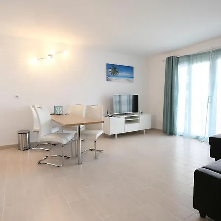 Residencial Teguisol Apartment *