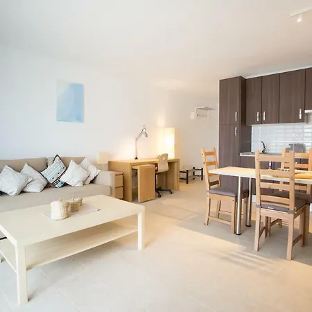 Apartment Residencial Teguisol *