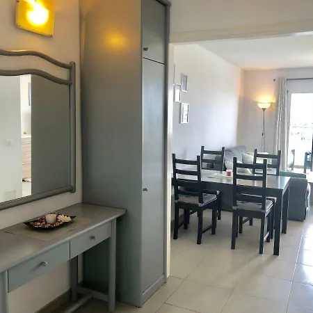 Apartment Residencial Teguisol *